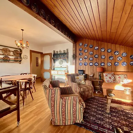 Cozy 3 Bedroom With Beautiful Views アパート *