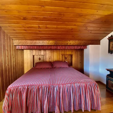 Cozy 3 Bedroom With Beautiful Views アパート コルティーナ・ダンペッツォ